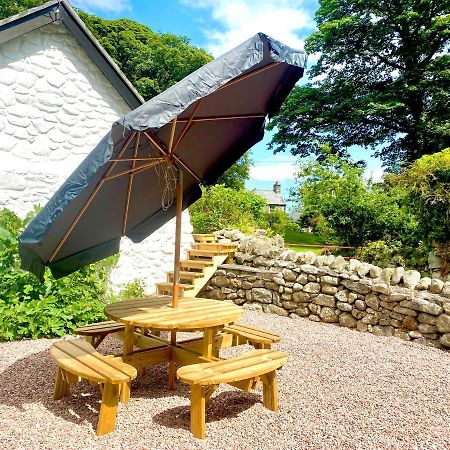Beautiful Ancient Stone Cottage, Local Walks & Pub! Conwy Exterior foto