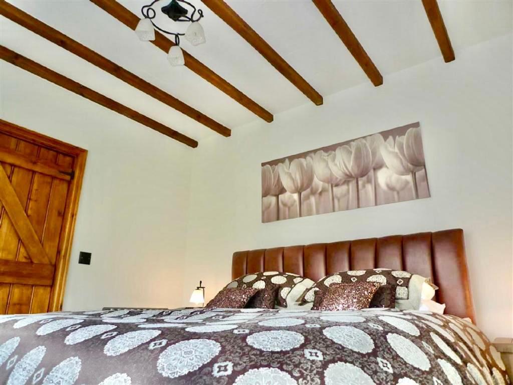 Beautiful Ancient Stone Cottage, Local Walks & Pub! Conwy Exterior foto